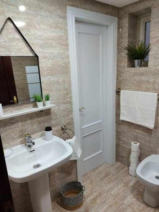 Apartamentos Florida Casablanca Vigo Luaran gambar